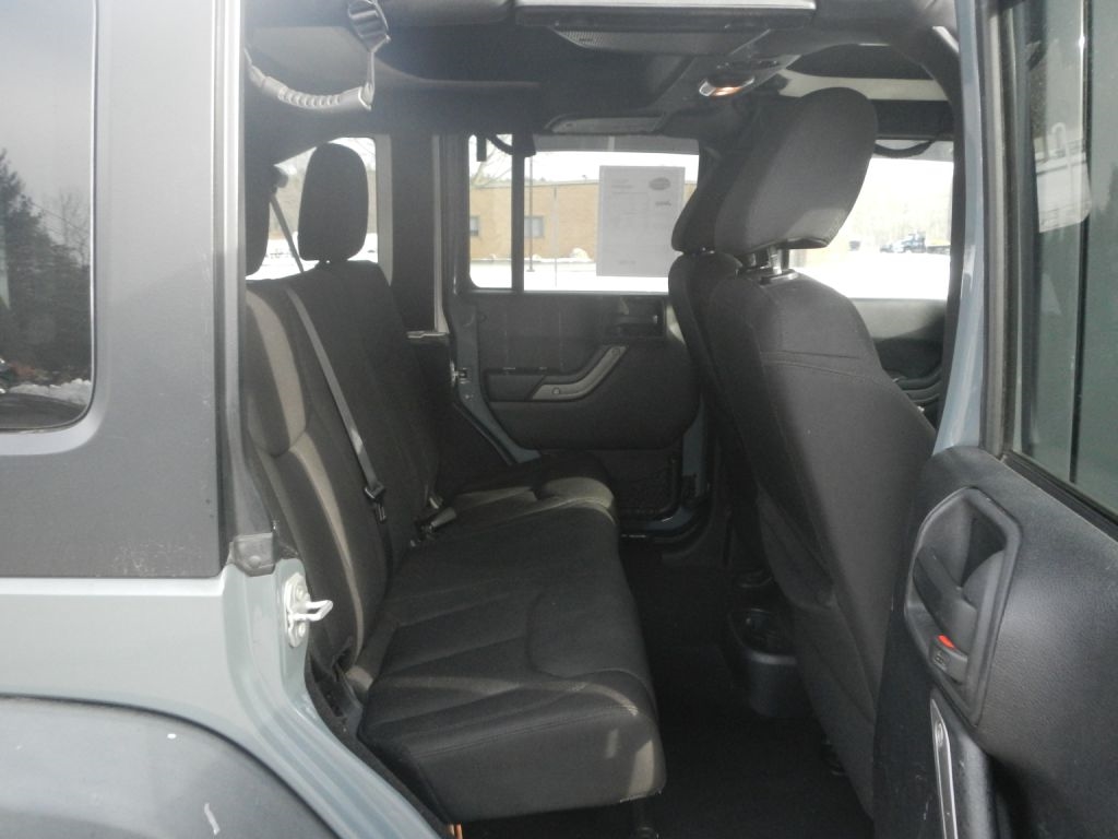 Jeep Wrangler Unlimited Sport 4WD 2015