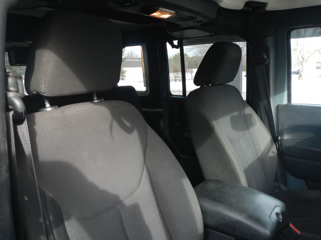 Jeep Wrangler Unlimited Sport 4WD 2015