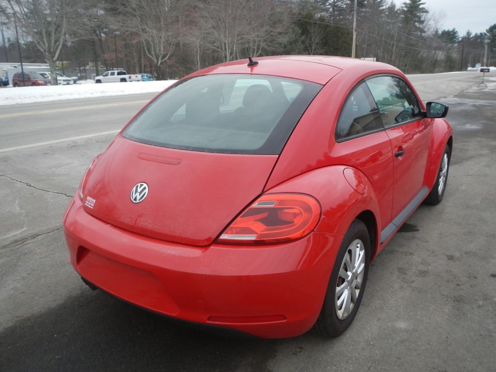 Volkswagen Beetle  2012