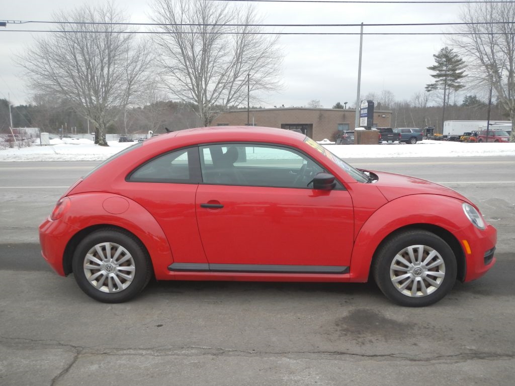 Volkswagen Beetle  2012