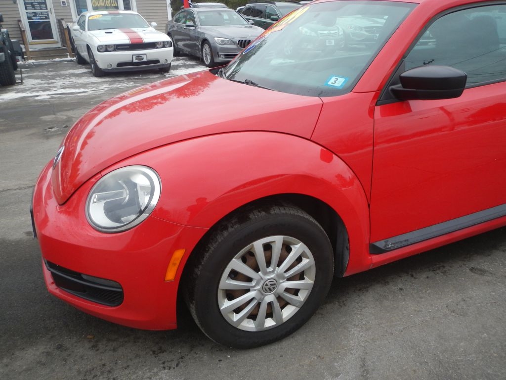 Volkswagen Beetle  2012
