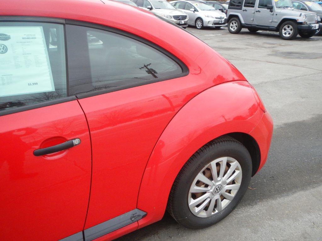 Volkswagen Beetle  2012