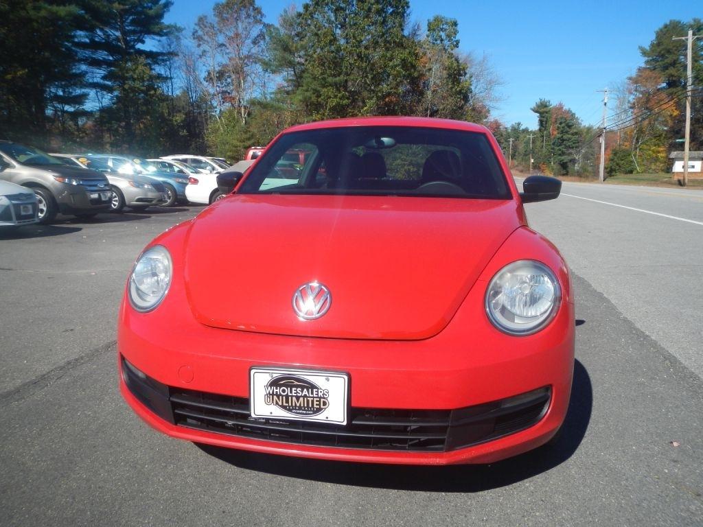 Volkswagen Beetle  2012