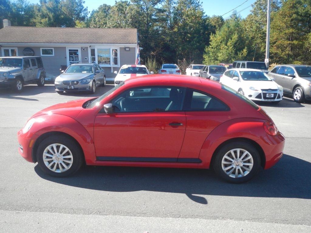 Volkswagen Beetle  2012