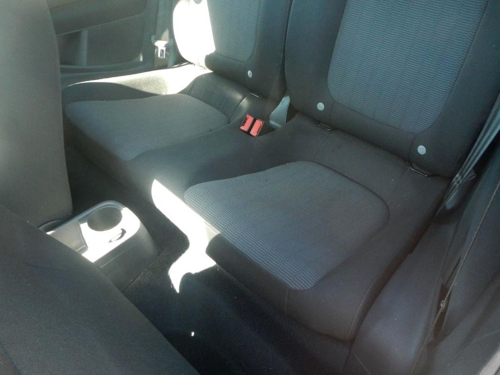 Volkswagen Beetle  2012