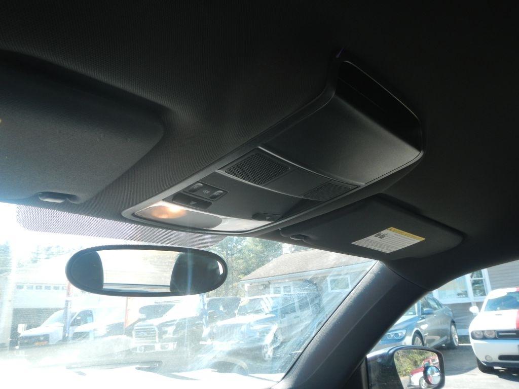 Volkswagen Beetle  2012