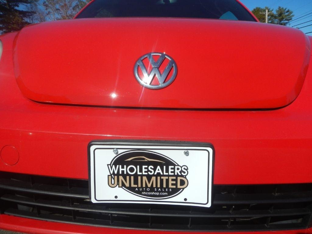 Volkswagen Beetle  2012