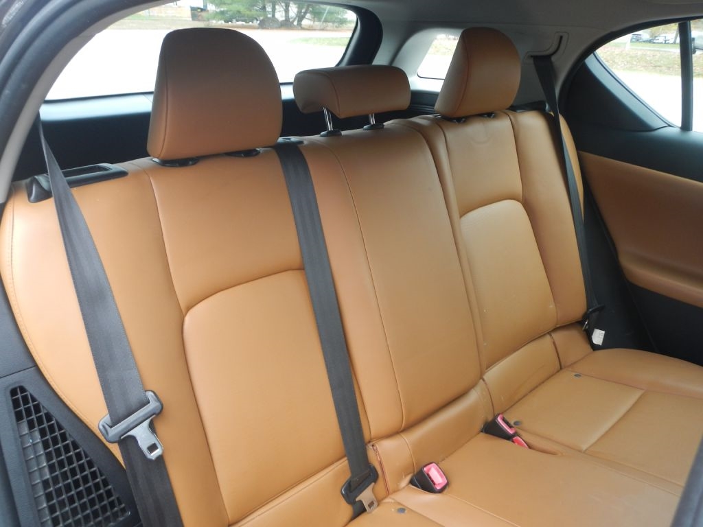 Lexus CT 200h Base 2011 Lexus CT 200h Base 2011