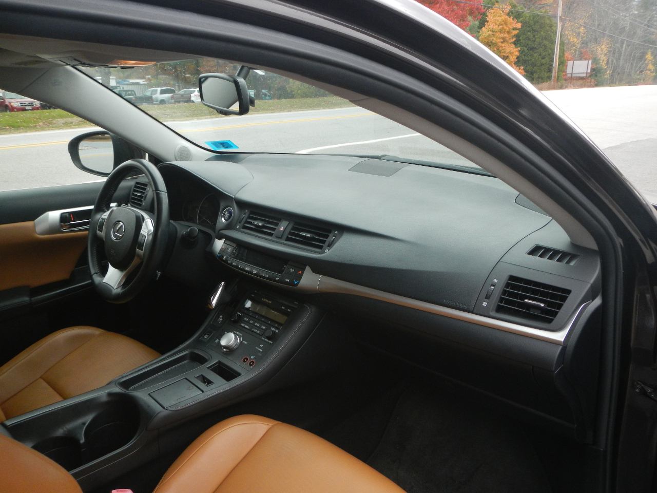 Lexus CT 200h Base 2011 Lexus CT 200h Base 2011