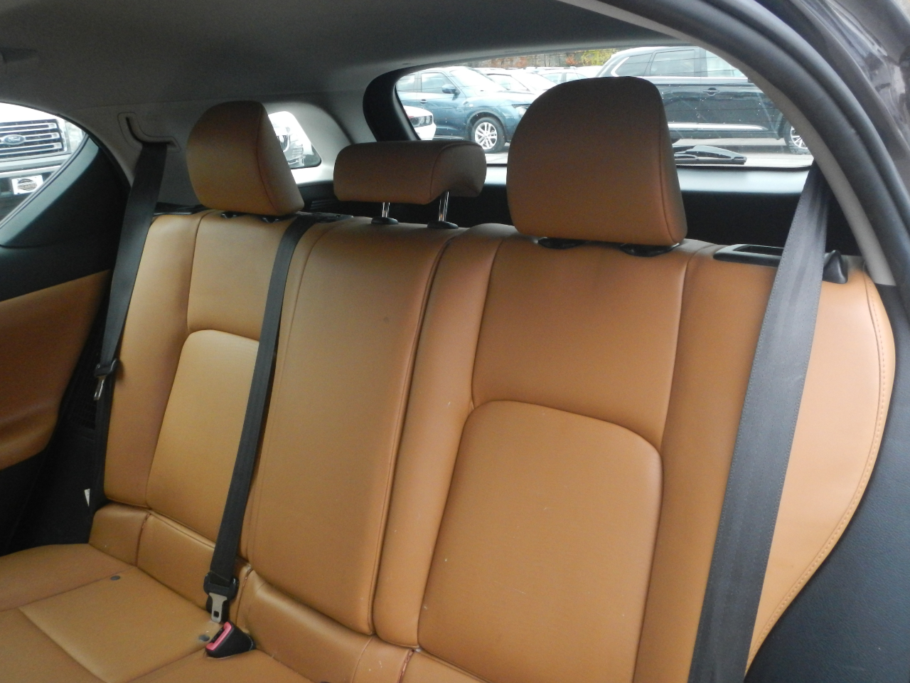 Lexus CT 200h Base 2011 Lexus CT 200h Base 2011