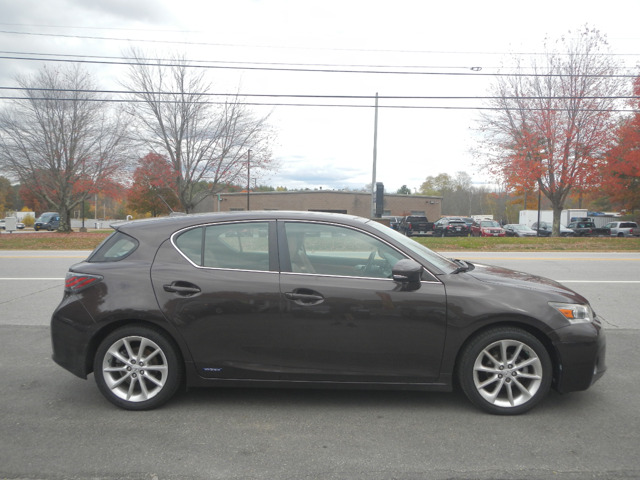 Lexus CT 200h Base 2011 Lexus CT 200h Base 2011