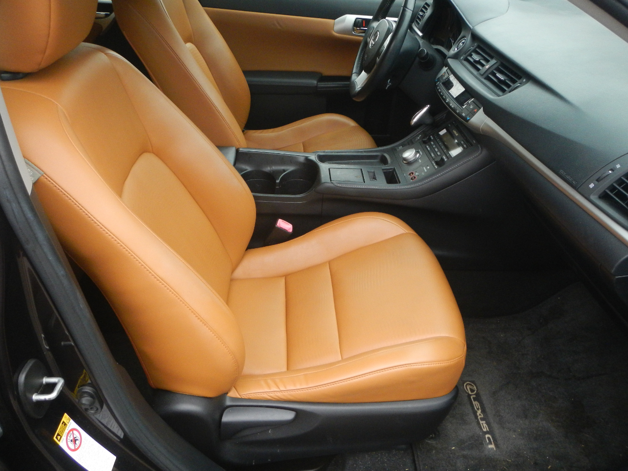 Lexus CT 200h Base 2011 Lexus CT 200h Base 2011