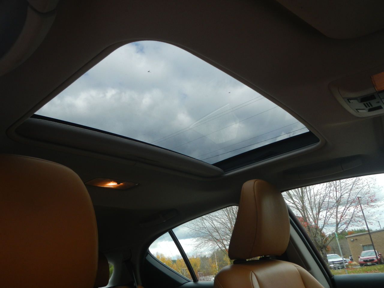 Lexus CT 200h Base 2011 Lexus CT 200h Base 2011