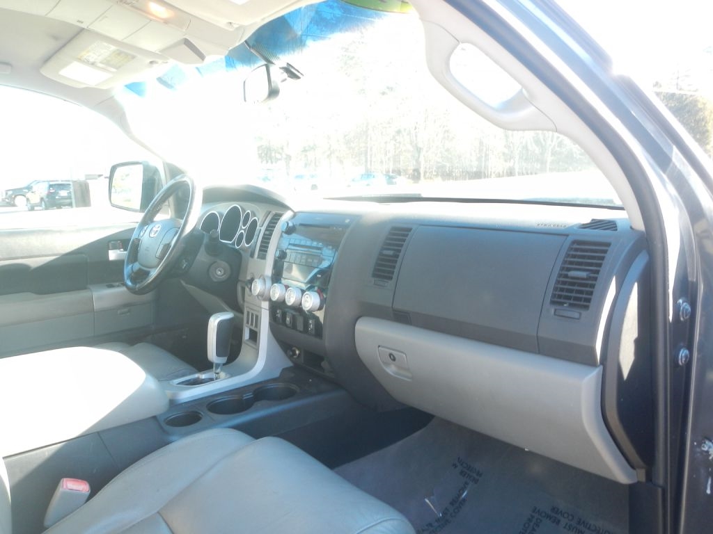 Toyota Tundra Limited CrewMax 6AT 4WD 2007