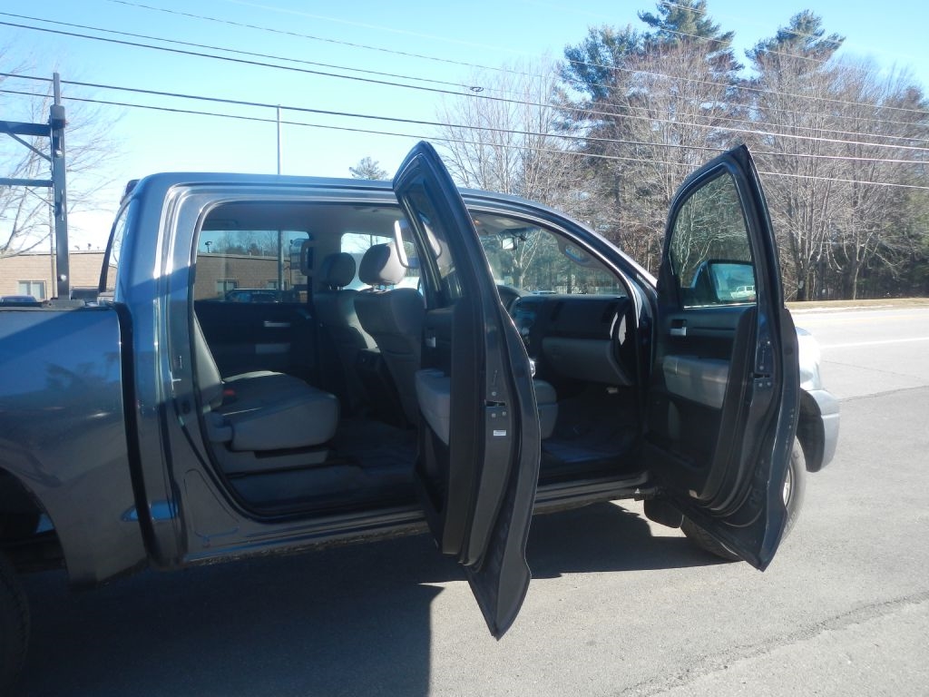 Toyota Tundra Limited CrewMax 6AT 4WD 2007