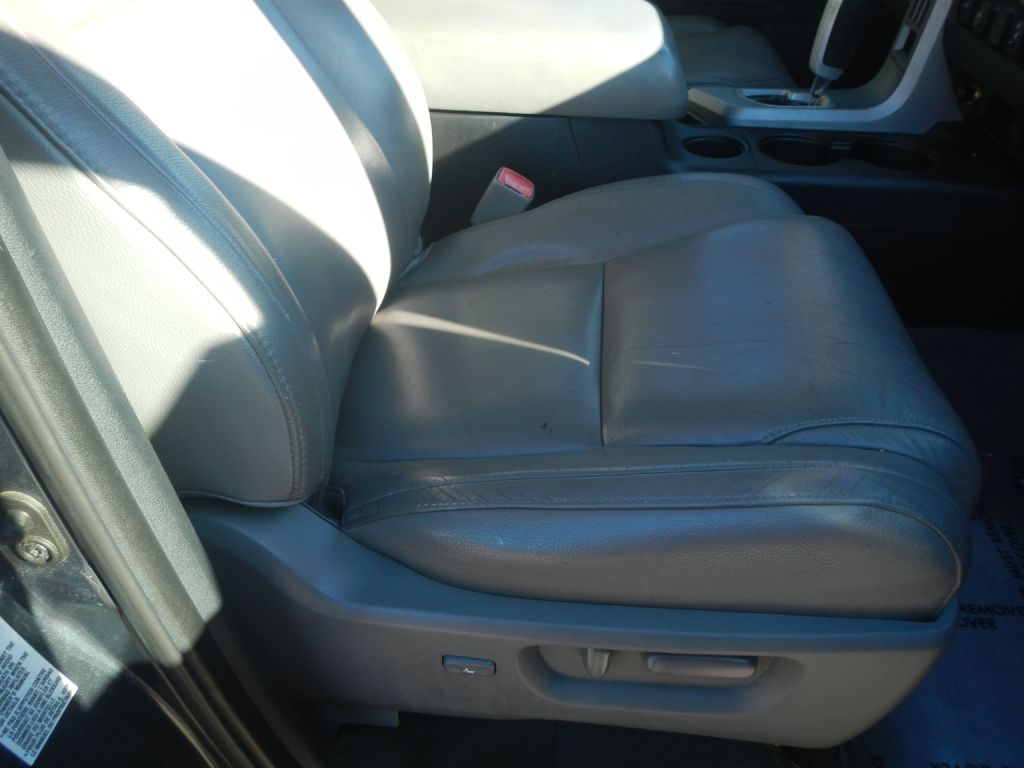 Toyota Tundra Limited CrewMax 6AT 4WD 2007