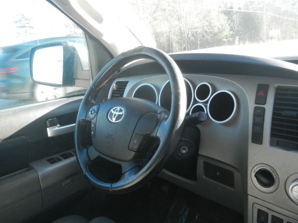 Toyota Tundra Limited CrewMax 6AT 4WD 2007