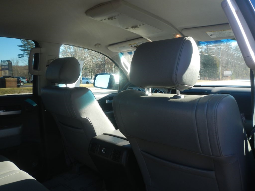 Toyota Tundra Limited CrewMax 6AT 4WD 2007