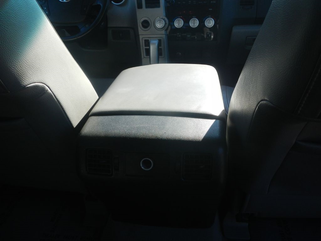 Toyota Tundra Limited CrewMax 6AT 4WD 2007