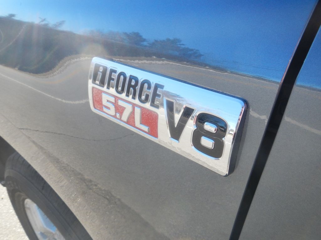 Toyota Tundra Limited CrewMax 6AT 4WD 2007