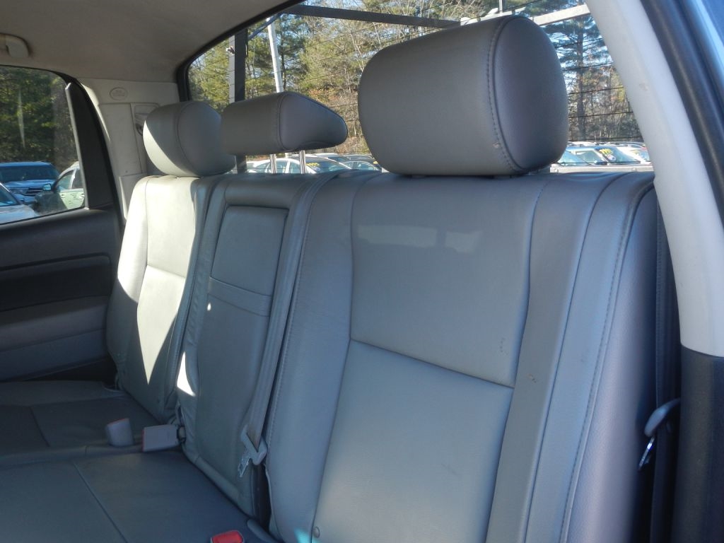 Toyota Tundra Limited CrewMax 6AT 4WD 2007