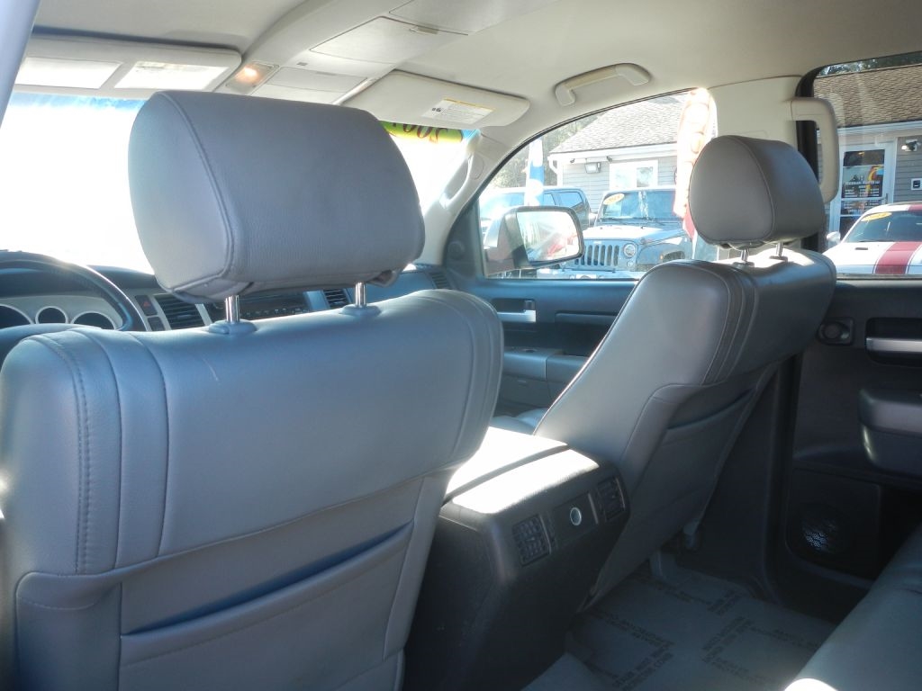 Toyota Tundra Limited CrewMax 6AT 4WD 2007