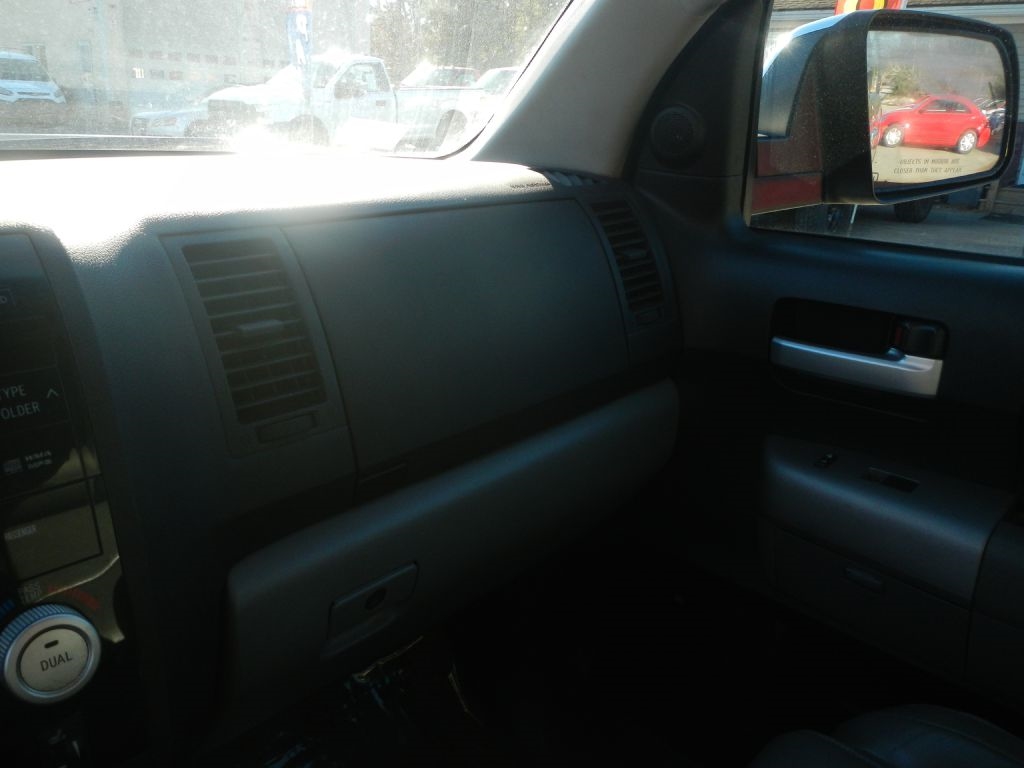 Toyota Tundra Limited CrewMax 6AT 4WD 2007
