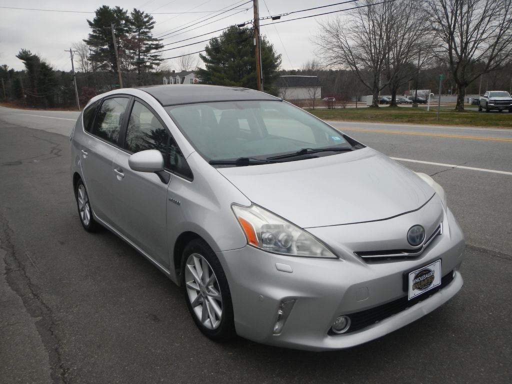 Toyota Prius V Five 2013