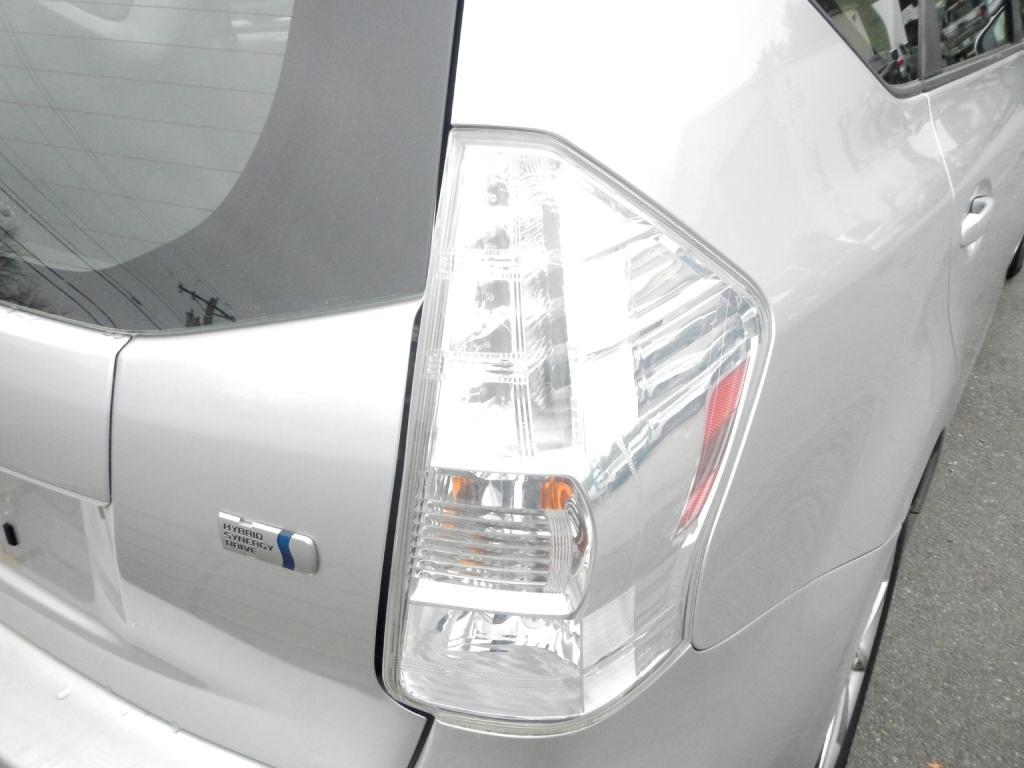 Toyota Prius V Five 2013