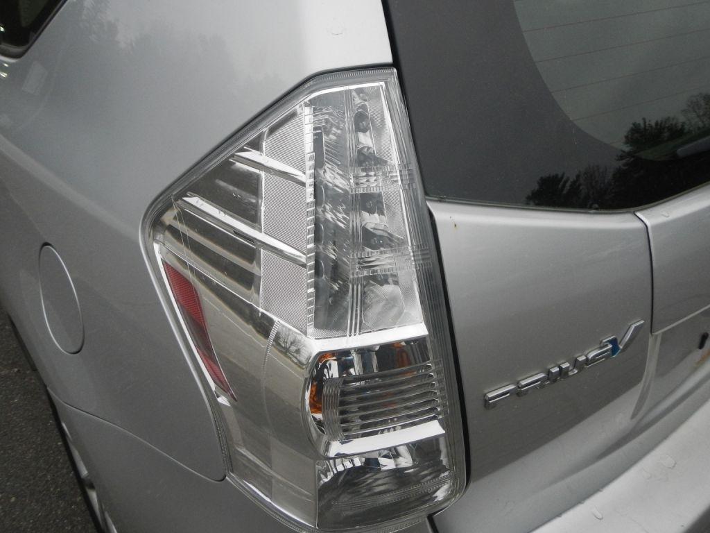 Toyota Prius V Five 2013