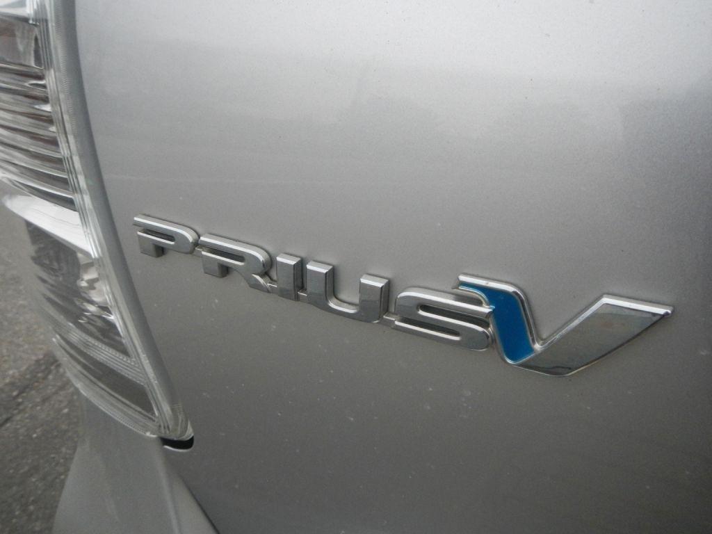 Toyota Prius V Five 2013