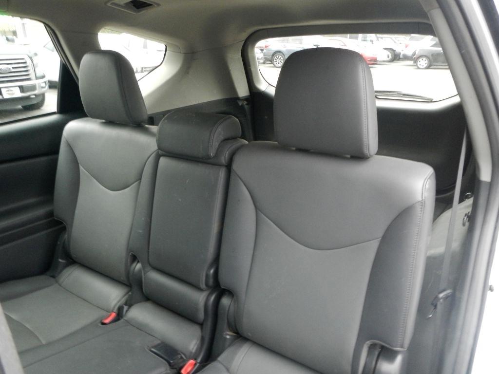 Toyota Prius V Five 2013