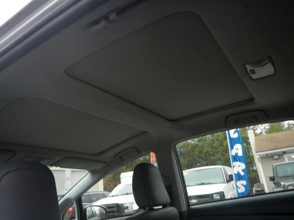 Toyota Prius V Five 2013