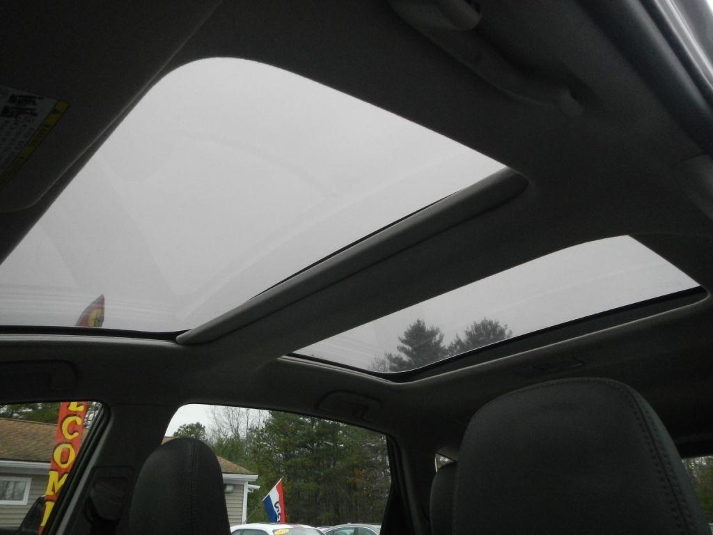 Toyota Prius V Five 2013