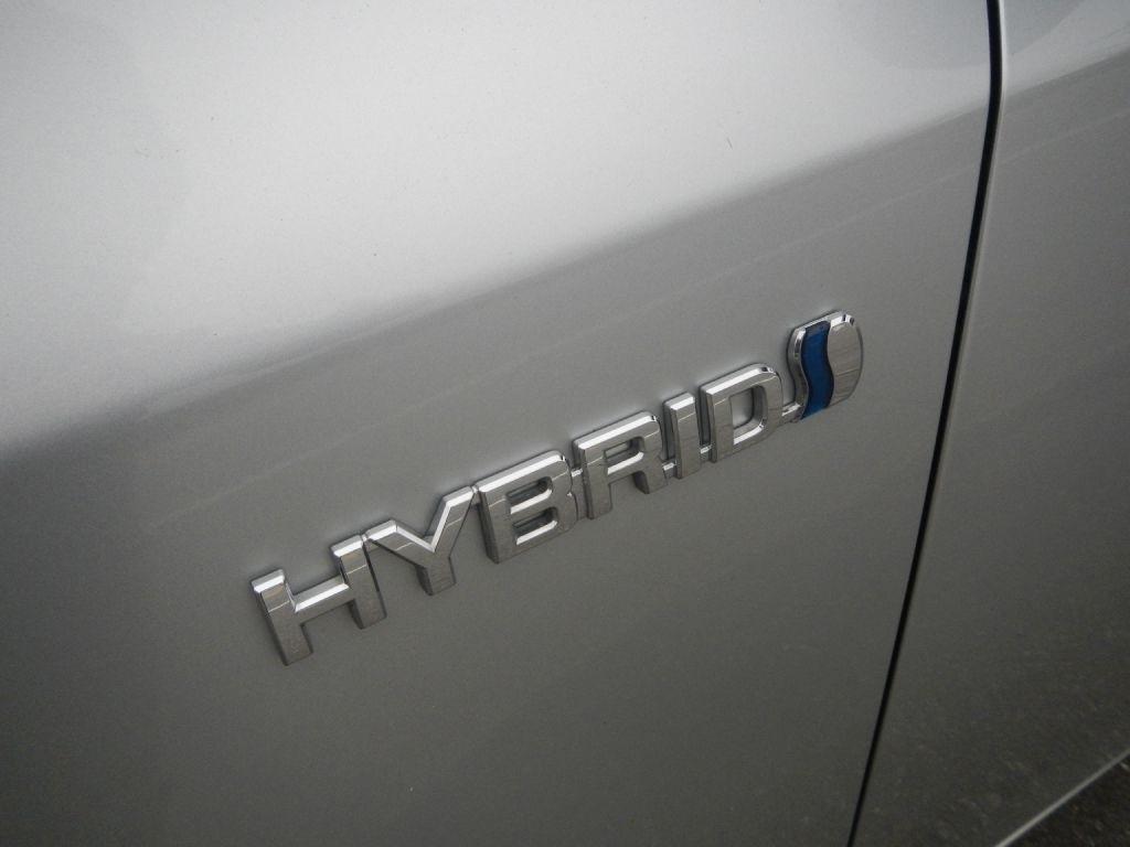 Toyota Prius V Five 2013