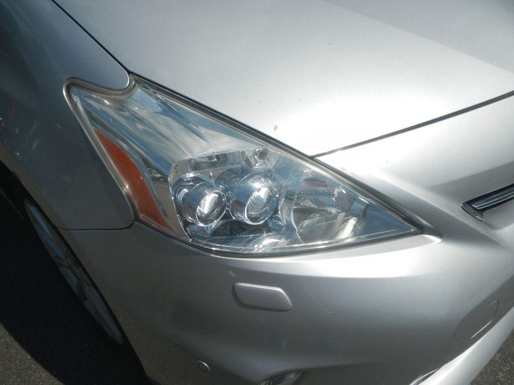 Toyota Prius V Five 2013