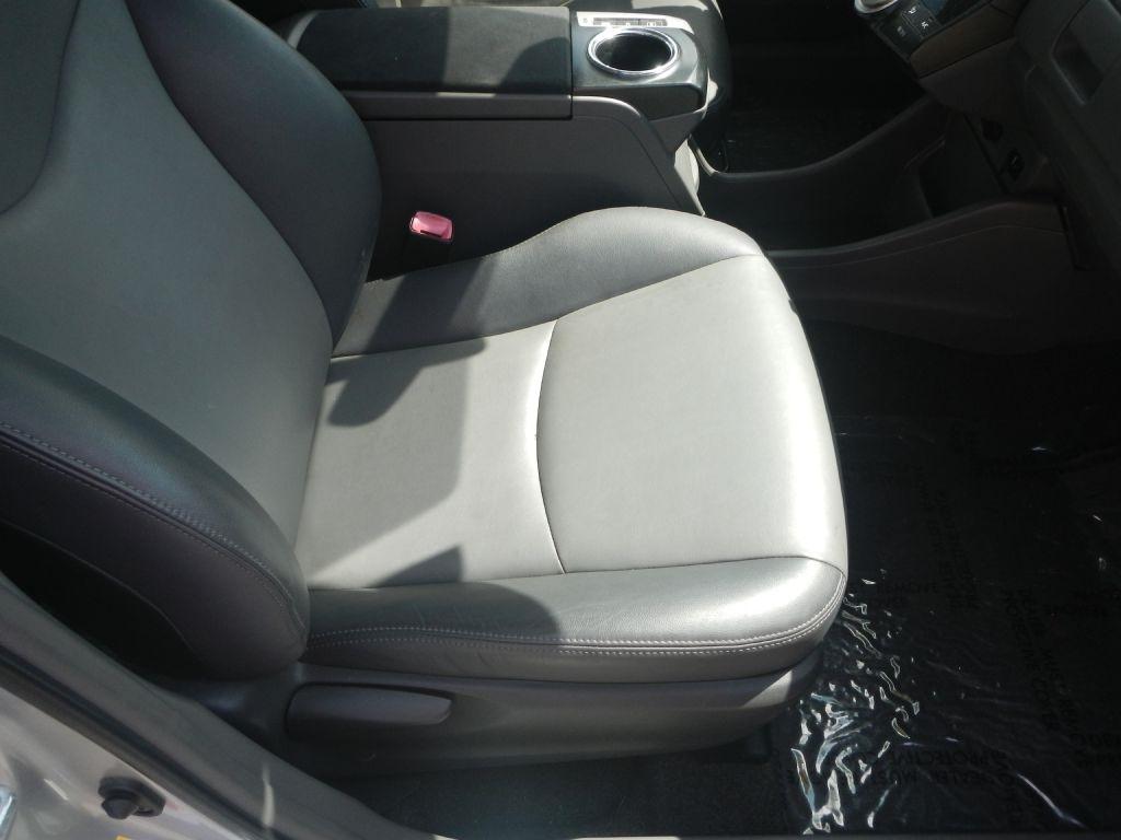 Toyota Prius V Five 2013