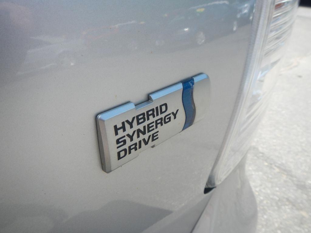Toyota Prius V Five 2013