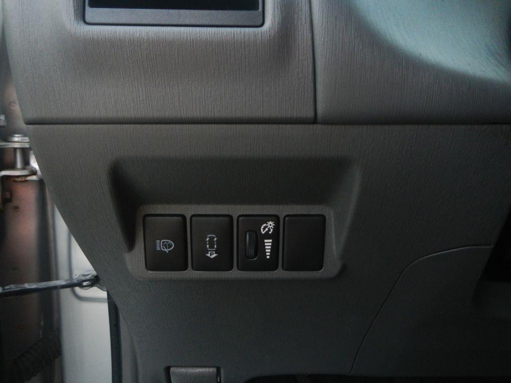 Toyota Prius V Five 2013
