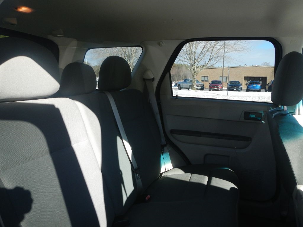 Ford Escape XLS FWD 2012