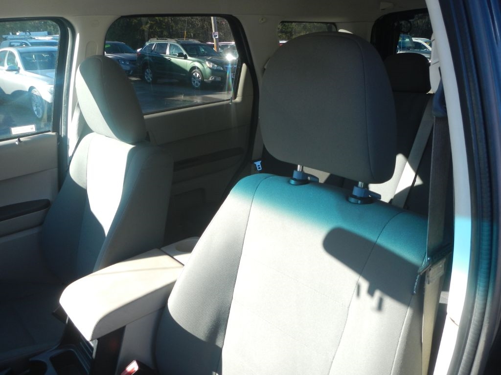 Ford Escape XLS FWD 2012