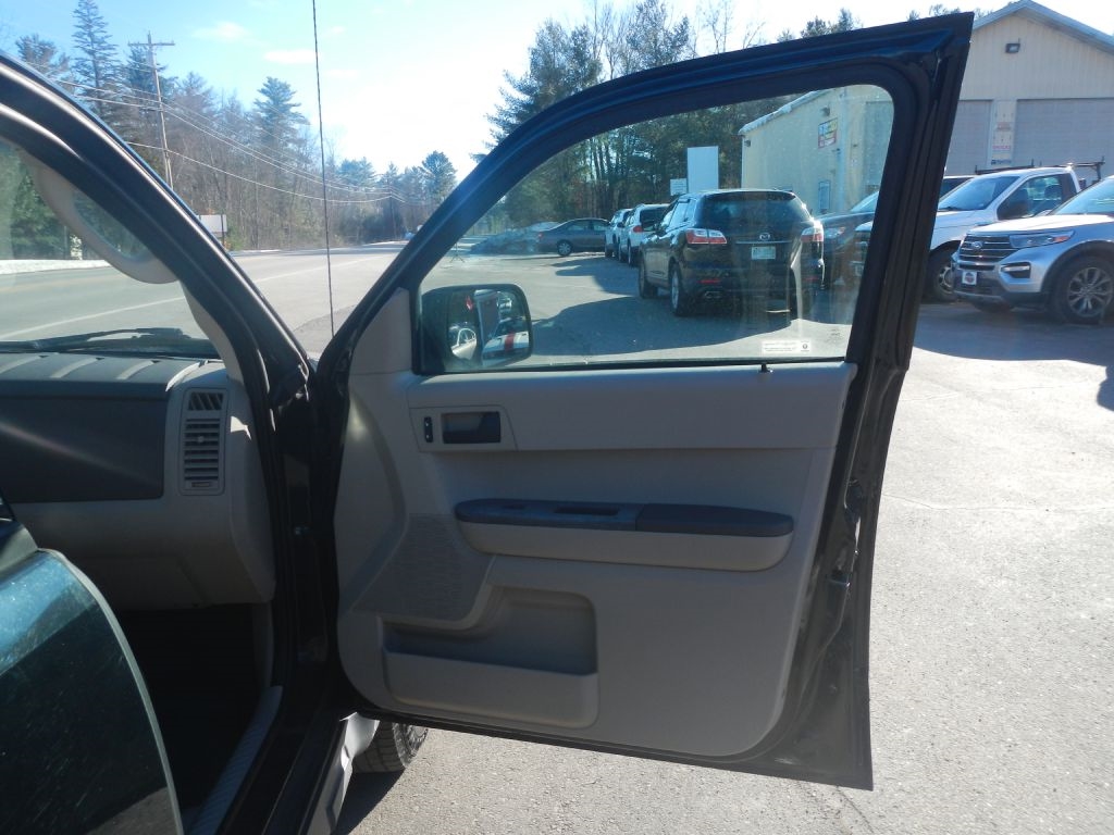 Ford Escape XLS FWD 2012