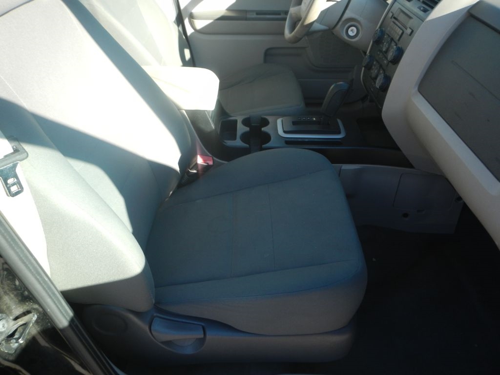 Ford Escape XLS FWD 2012