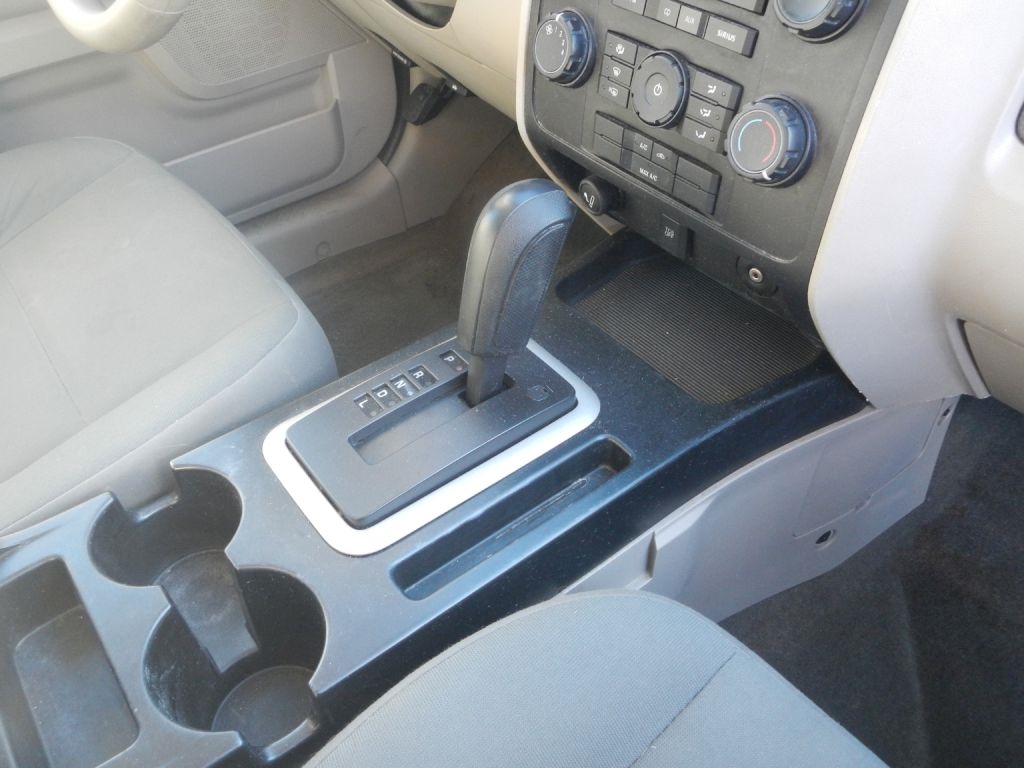 Ford Escape XLS FWD 2012