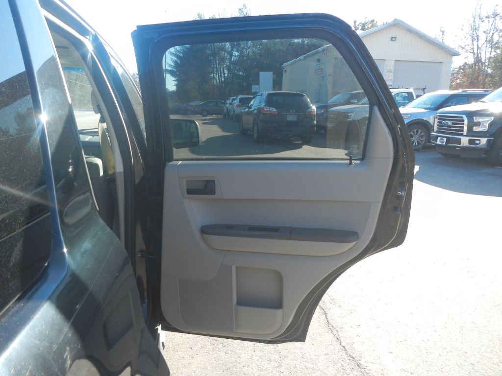 Ford Escape XLS FWD 2012