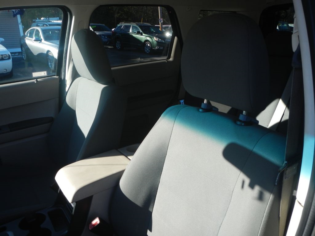 Ford Escape XLS FWD 2012