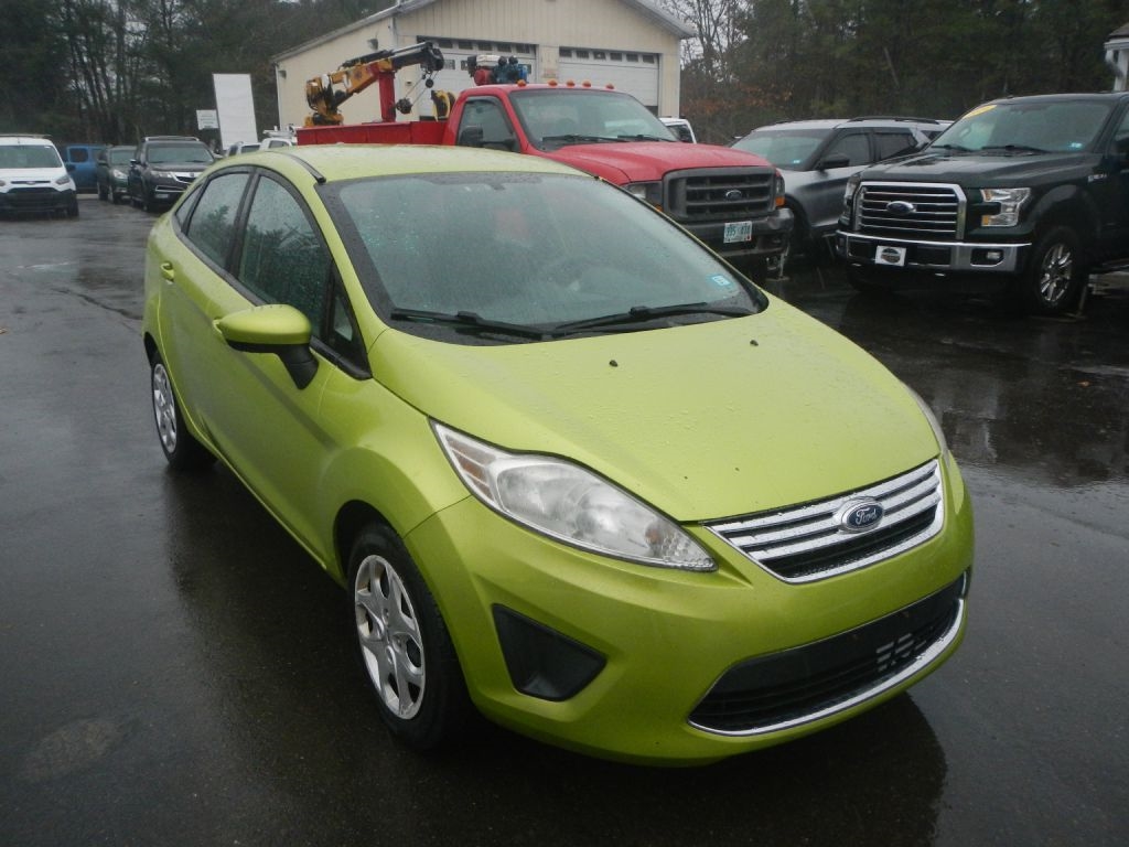 Ford Fiesta SE Sedan 2012