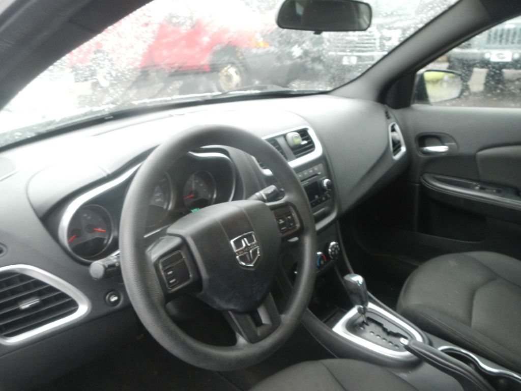 Dodge Avenger SE 2013