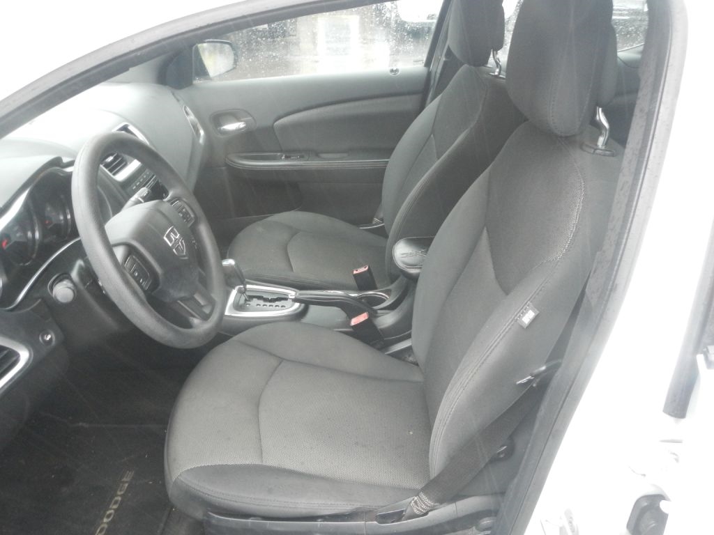 Dodge Avenger SE 2013