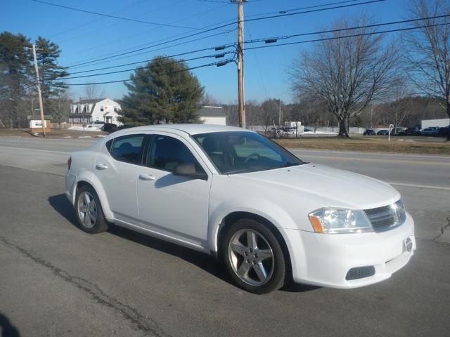 White 2013 Dodge Avenger SE FWD Sedan Front-Wheel Drive Automatic